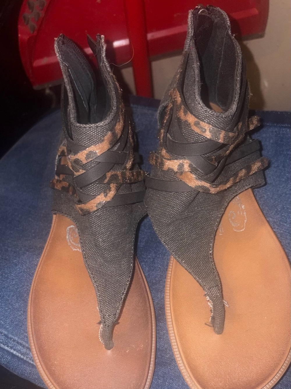 Very G Black Sandals with Brown Leopard Straps 9.5